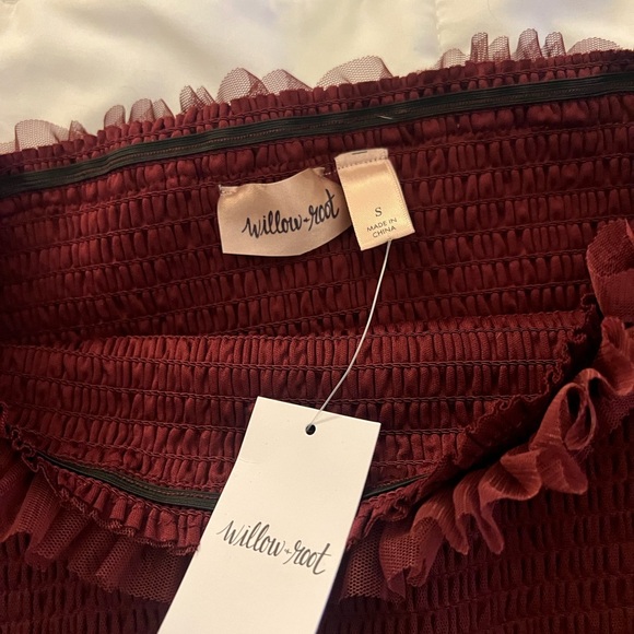 Willow Burgundy Off-Shoulder Blouse - Picture 2 of 4